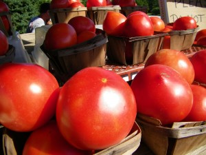 local fruits and vegetables, local produce market